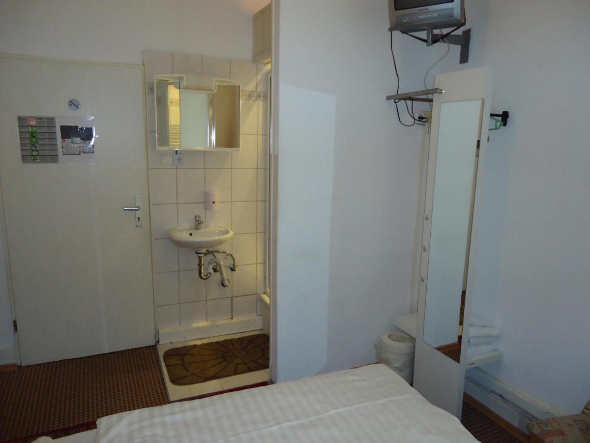 Hotel Garni Nord Гамбург Номер фото